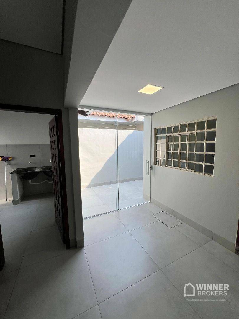 Casa para alugar com 3 quartos, 240m² - Foto 9