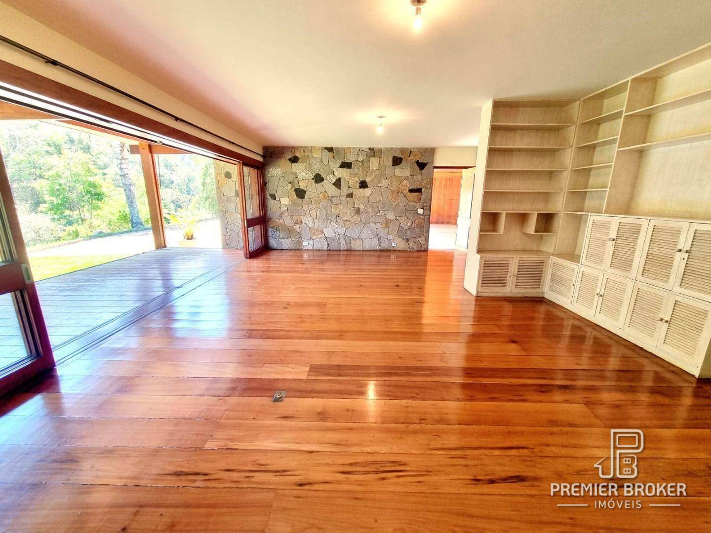 Casa à venda com 6 quartos, 950m² - Foto 14