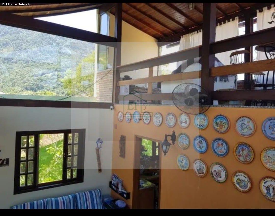 Casa à venda com 4 quartos, 360m² - Foto 1