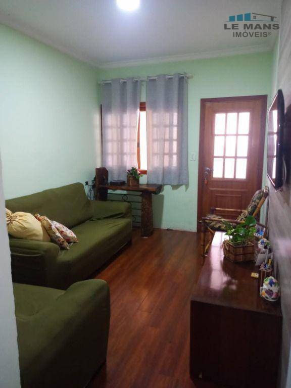 Casa de Condomínio à venda com 3 quartos, 150m² - Foto 3