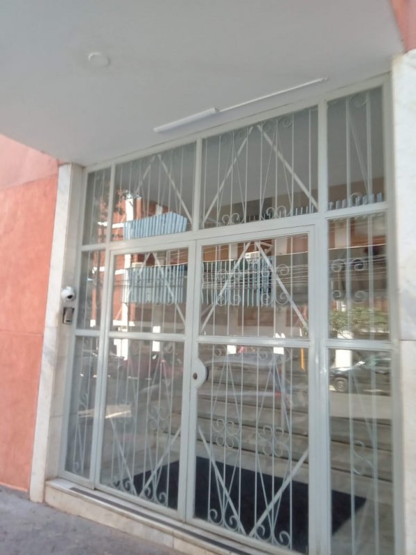 Apartamento à venda com 3 quartos, 120m² - Foto 2