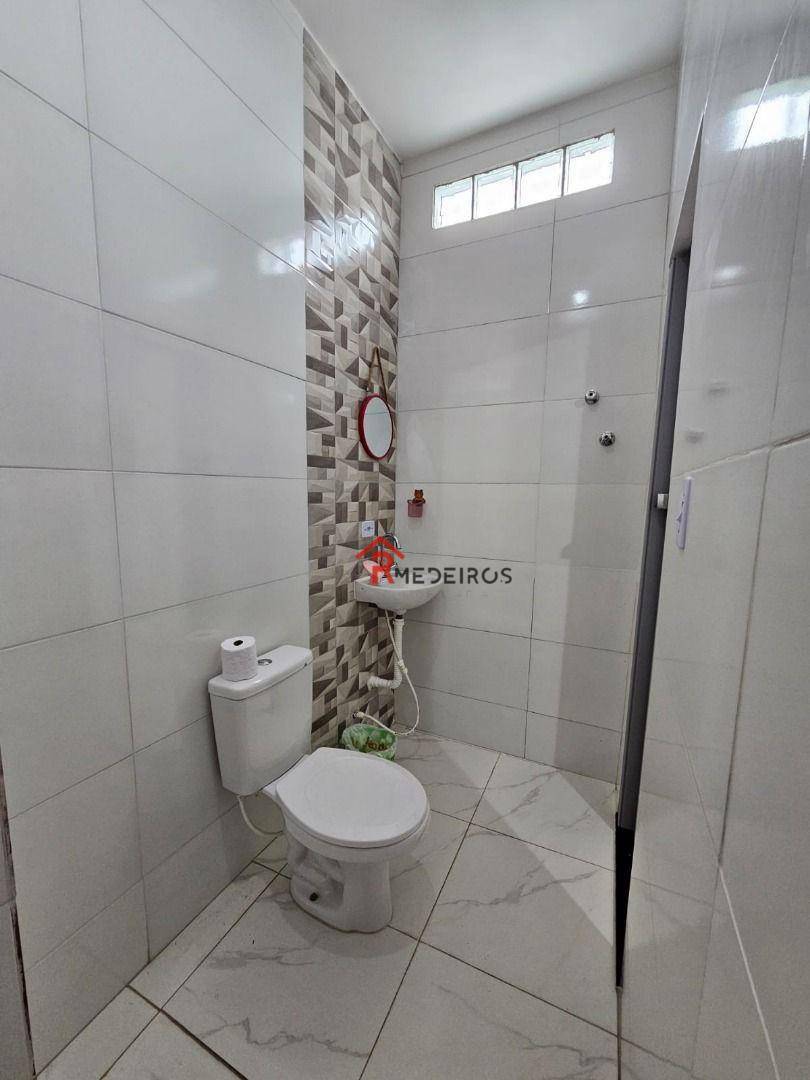 Casa à venda com 2 quartos, 123m² - Foto 11