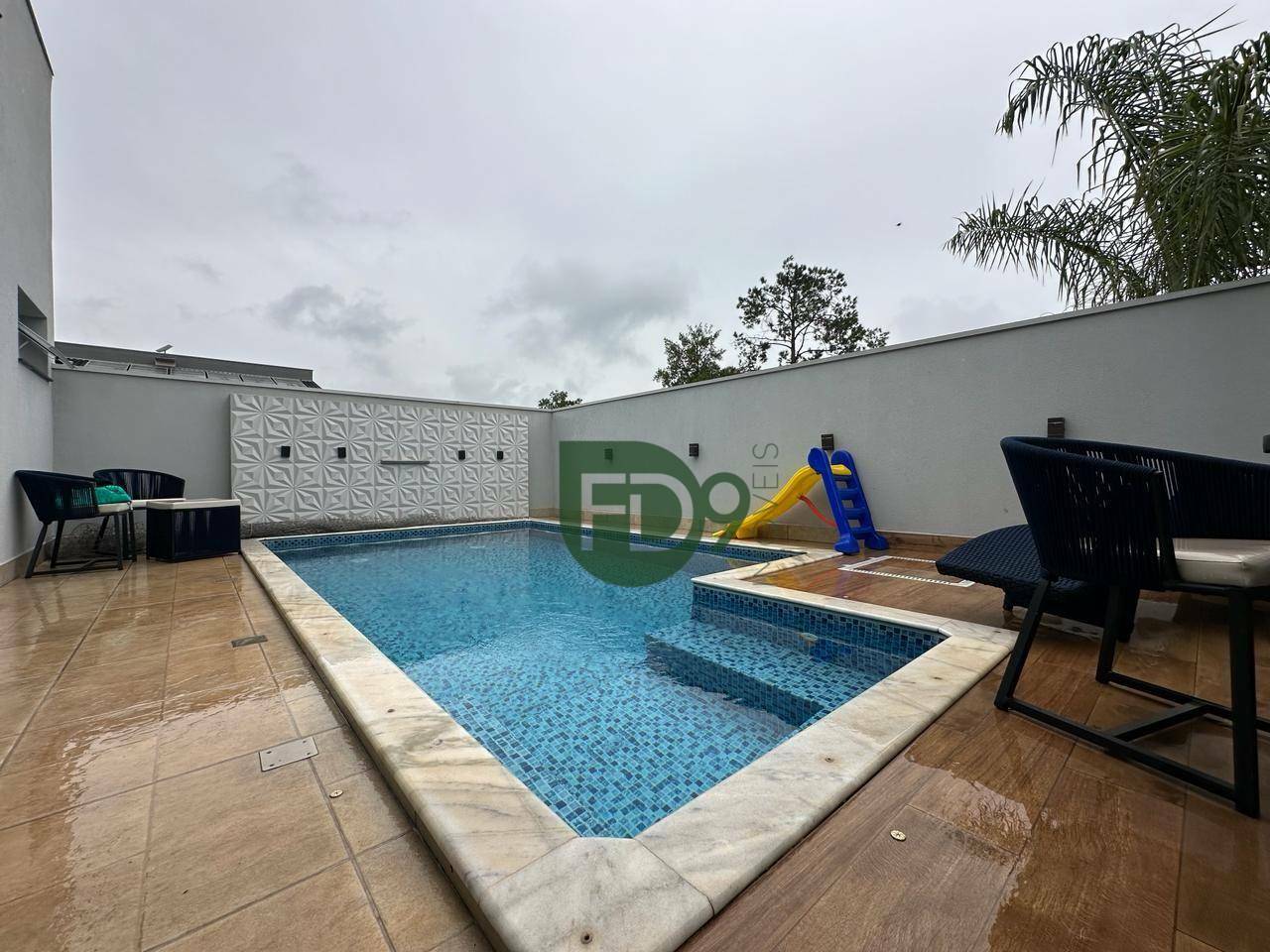 Casa de Condomínio à venda com 4 quartos, 254m² - Foto 37