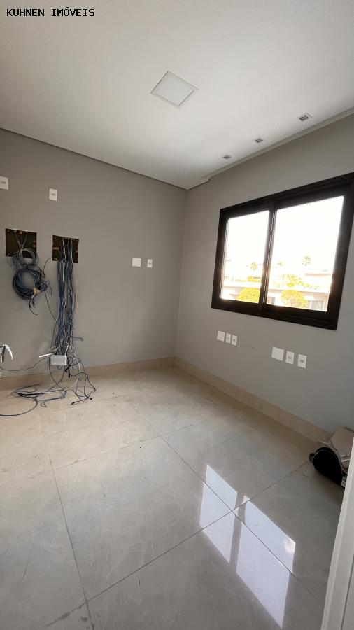 Casa de Condomínio à venda com 4 quartos, 469m² - Foto 23