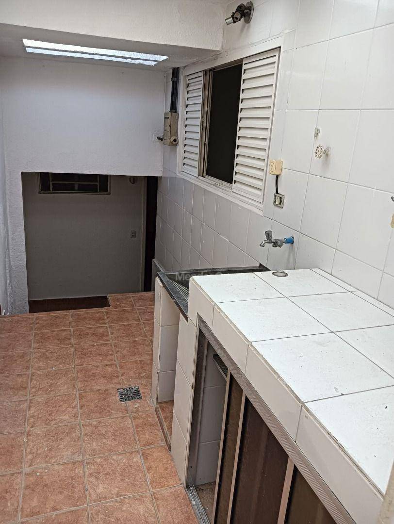 Casa para alugar com 3 quartos, 140m² - Foto 20