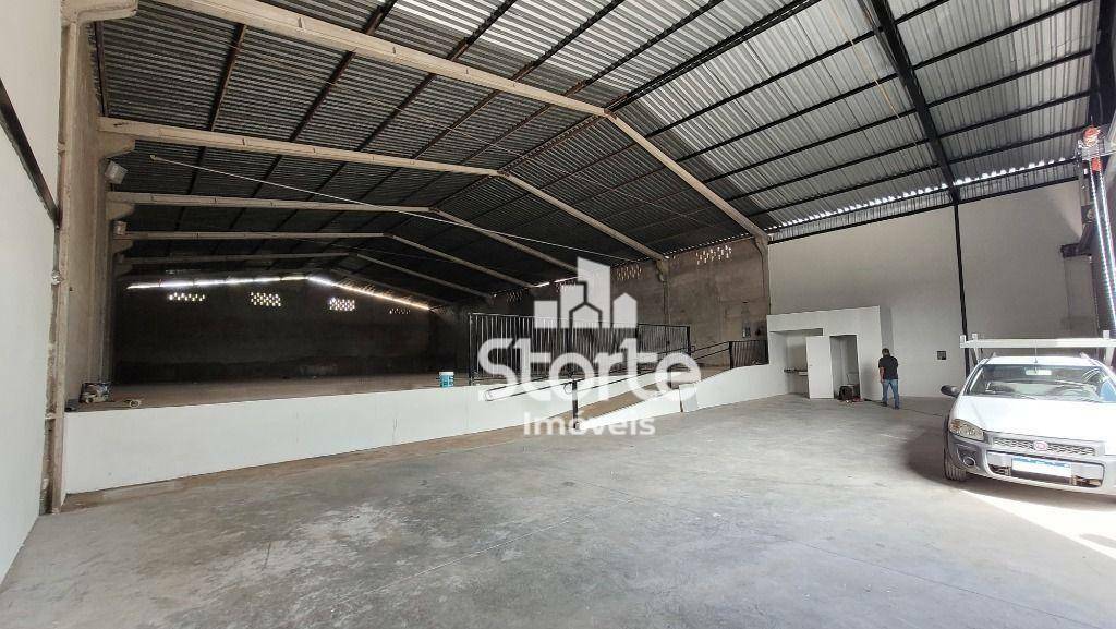 Depósito-Galpão-Armazém à venda, 800m² - Foto 1
