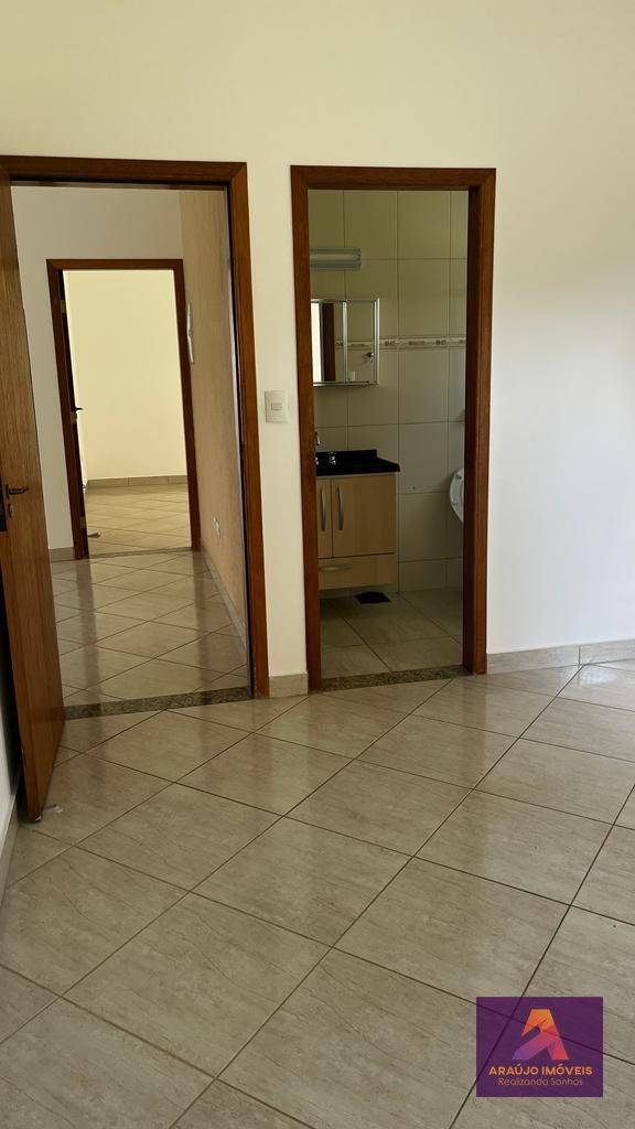 Casa de Condomínio à venda e aluguel com 3 quartos, 200m² - Foto 15