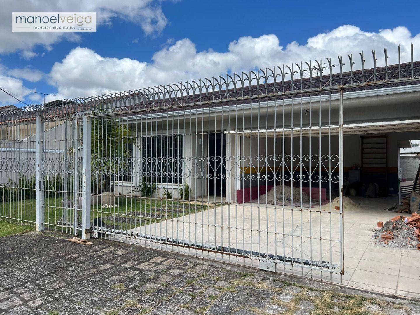 Casa para alugar com 3 quartos, 186m² - Foto 1