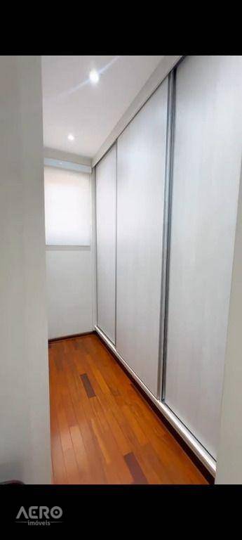 Casa à venda com 3 quartos, 270m² - Foto 5