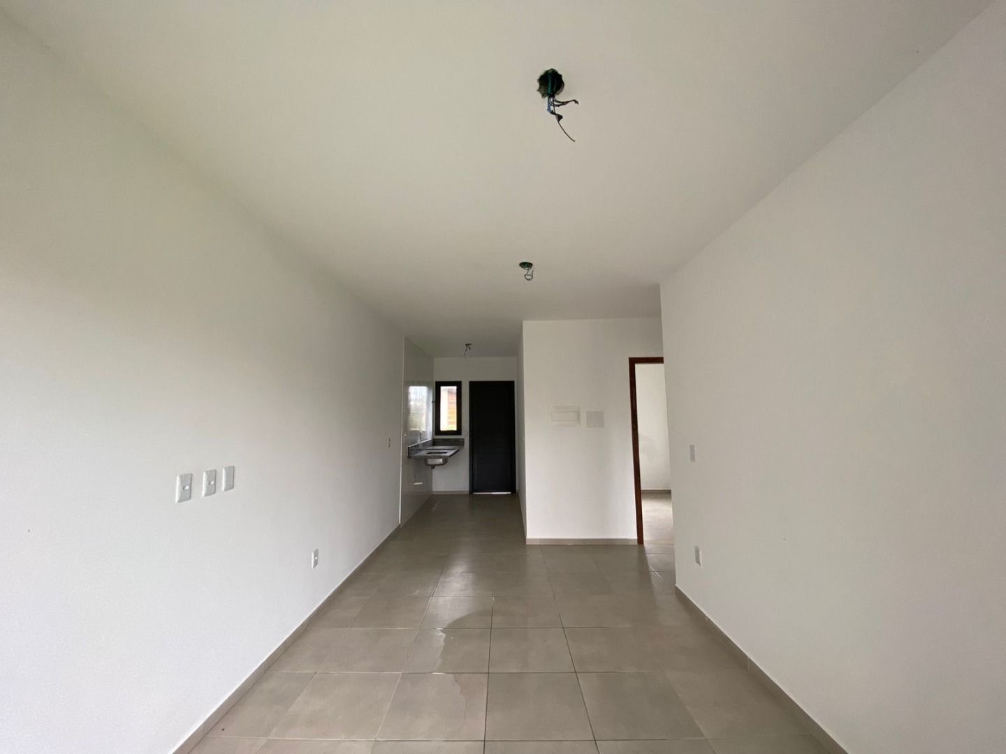 Casa à venda com 2 quartos, 50m² - Foto 6