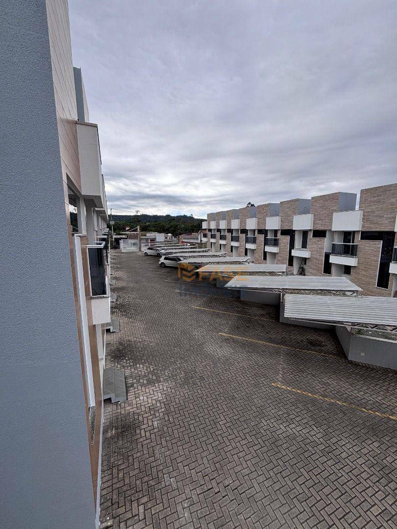Casa à venda com 2 quartos, 1m² - Foto 9