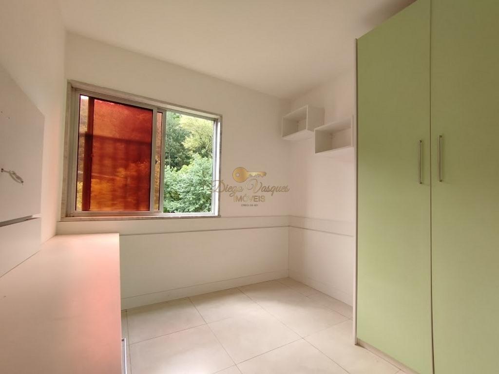 Apartamento à venda com 2 quartos, 67m² - Foto 4