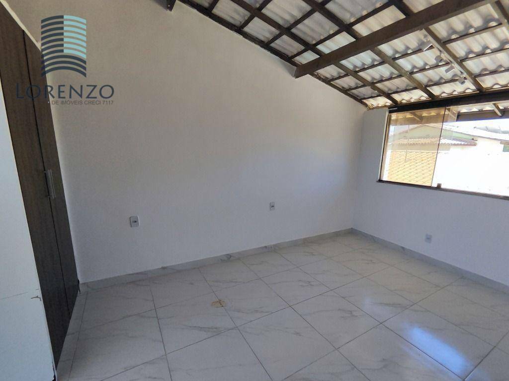 Casa à venda com 2 quartos, 70m² - Foto 19