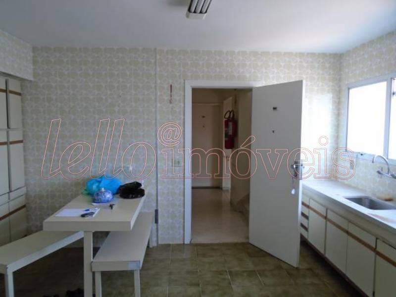 Apartamento para alugar com 4 quartos, 173m² - Foto 11