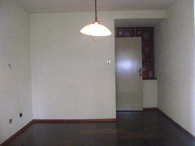 Sobrado à venda com 3 quartos, 195m² - Foto 1