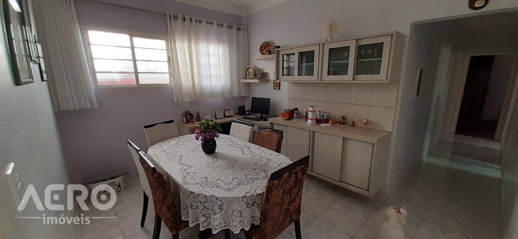 Casa à venda com 3 quartos, 160m² - Foto 6