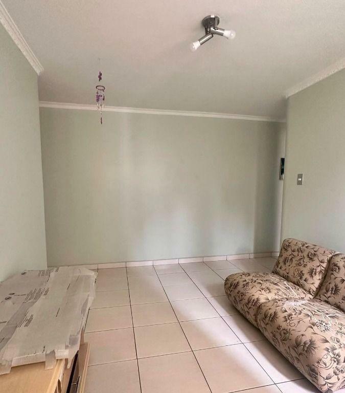 Apartamento à venda com 2 quartos, 50m² - Foto 3