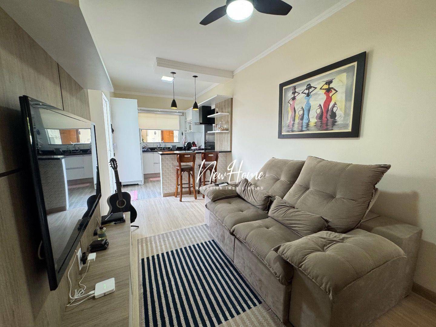Casa à venda com 2 quartos, 107m² - Foto 1