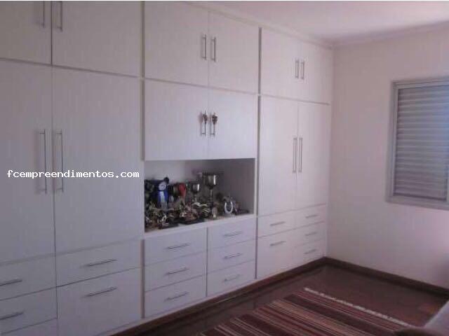 Apartamento à venda com 4 quartos, 180m² - Foto 10