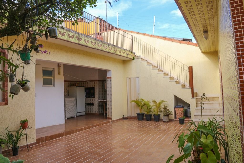 Casa à venda com 3 quartos, 180m² - Foto 26