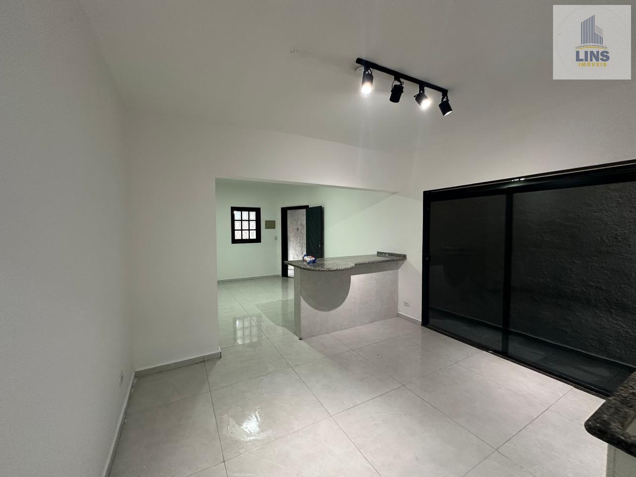 Casa à venda com 3 quartos, 128m² - Foto 4