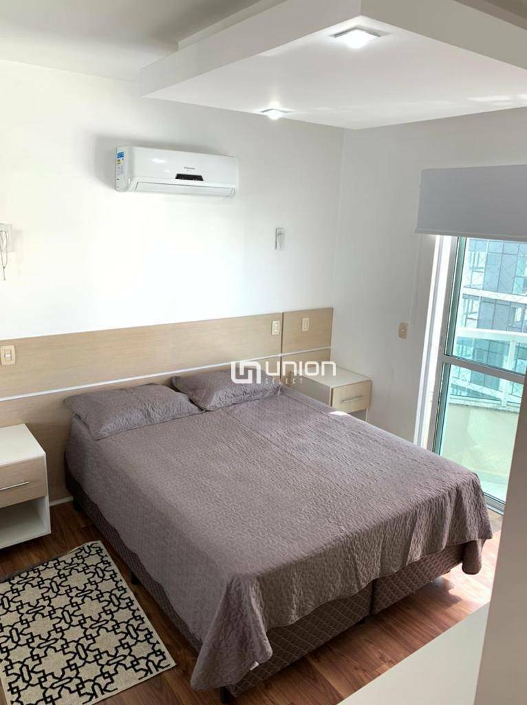 Apartamento à venda com 3 quartos, 137m² - Foto 18