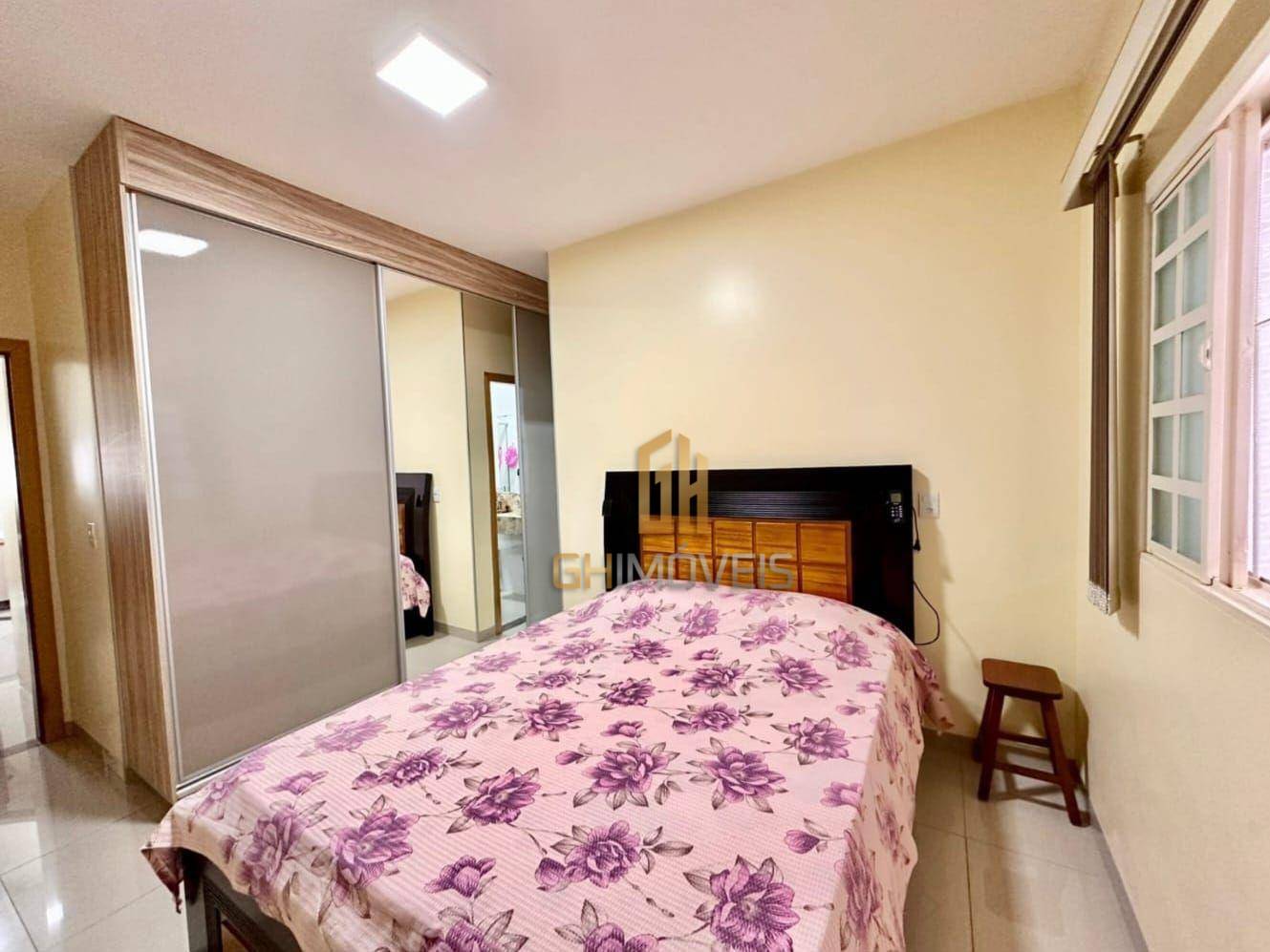 Casa, 3 quartos, 160 m² - Foto 2