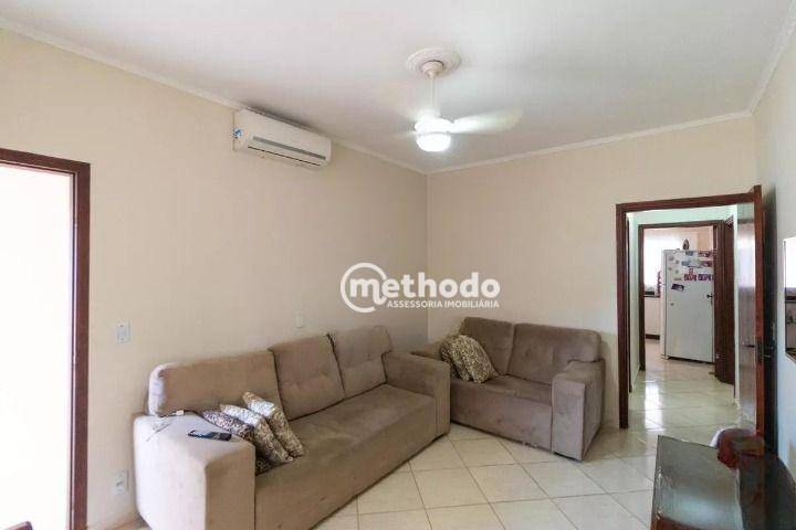 Casa à venda com 3 quartos, 65m² - Foto 2