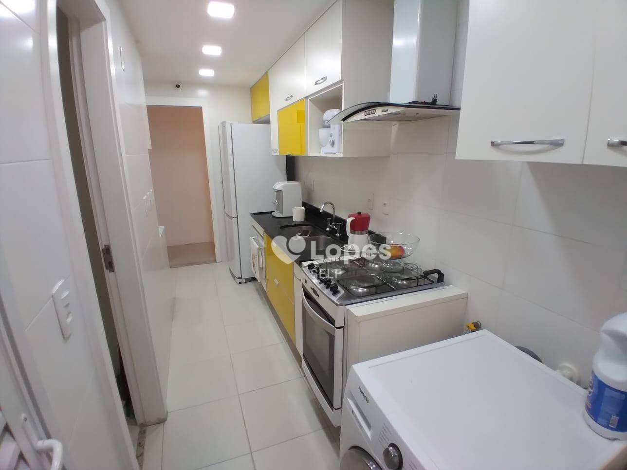 Apartamento à venda com 3 quartos, 116m² - Foto 9