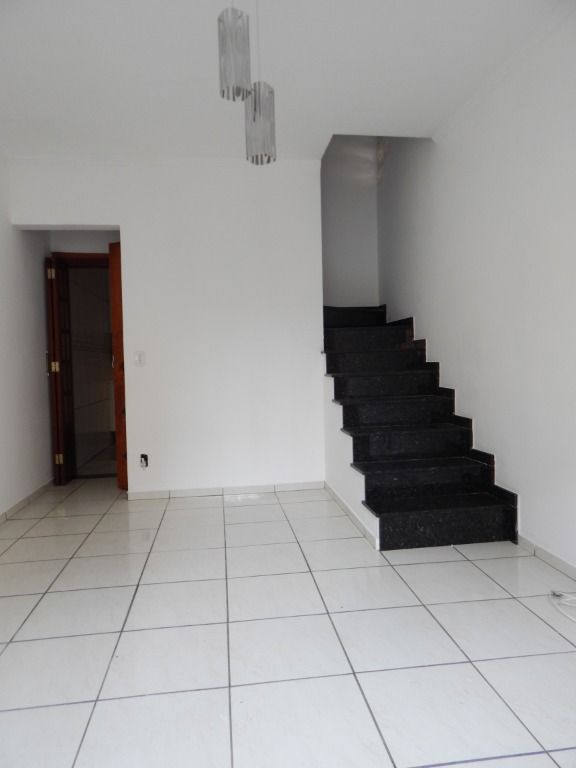 Sobrado à venda com 2 quartos, 80m² - Foto 10