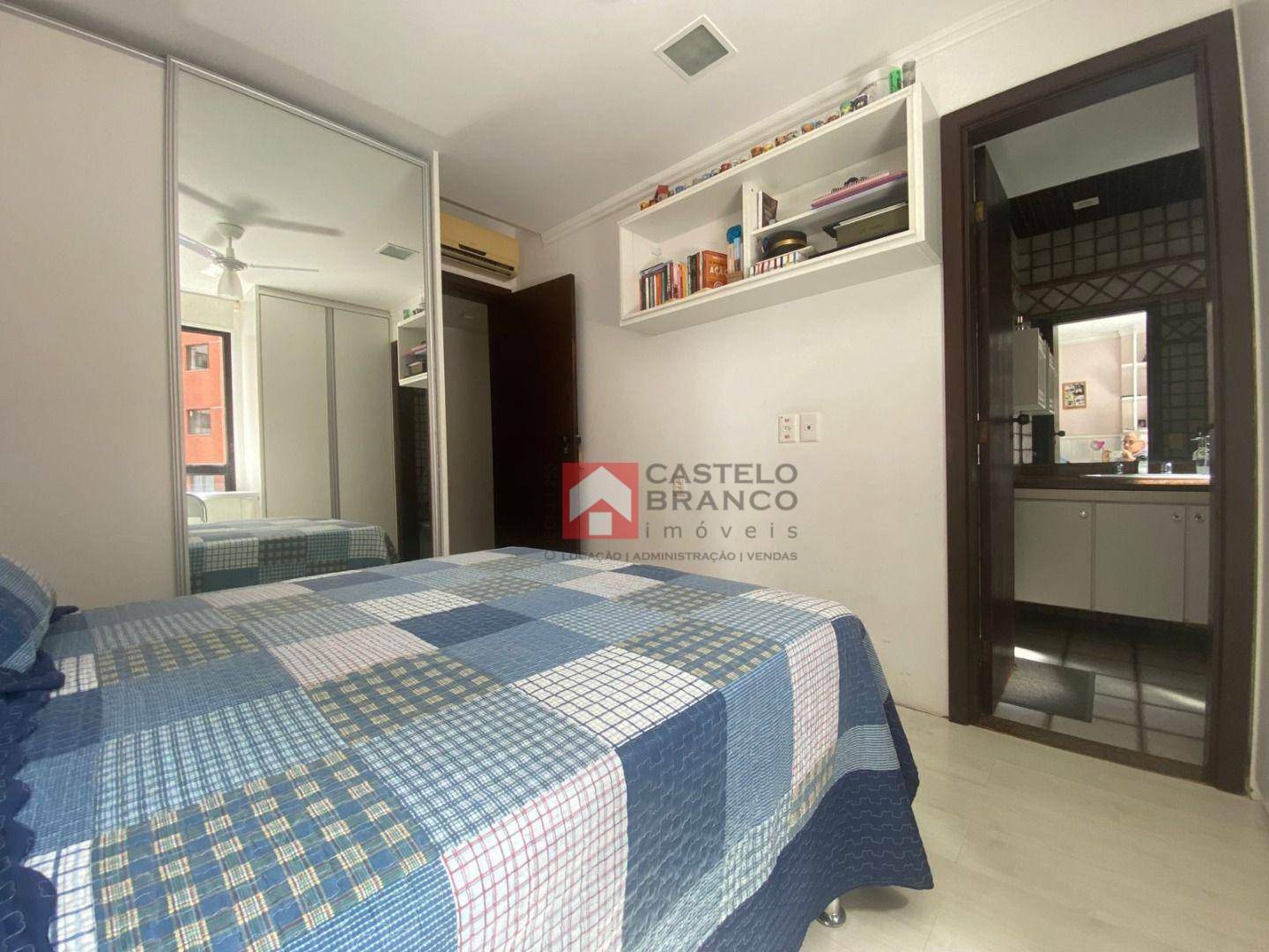 Apartamento à venda com 4 quartos, 225m² - Foto 18