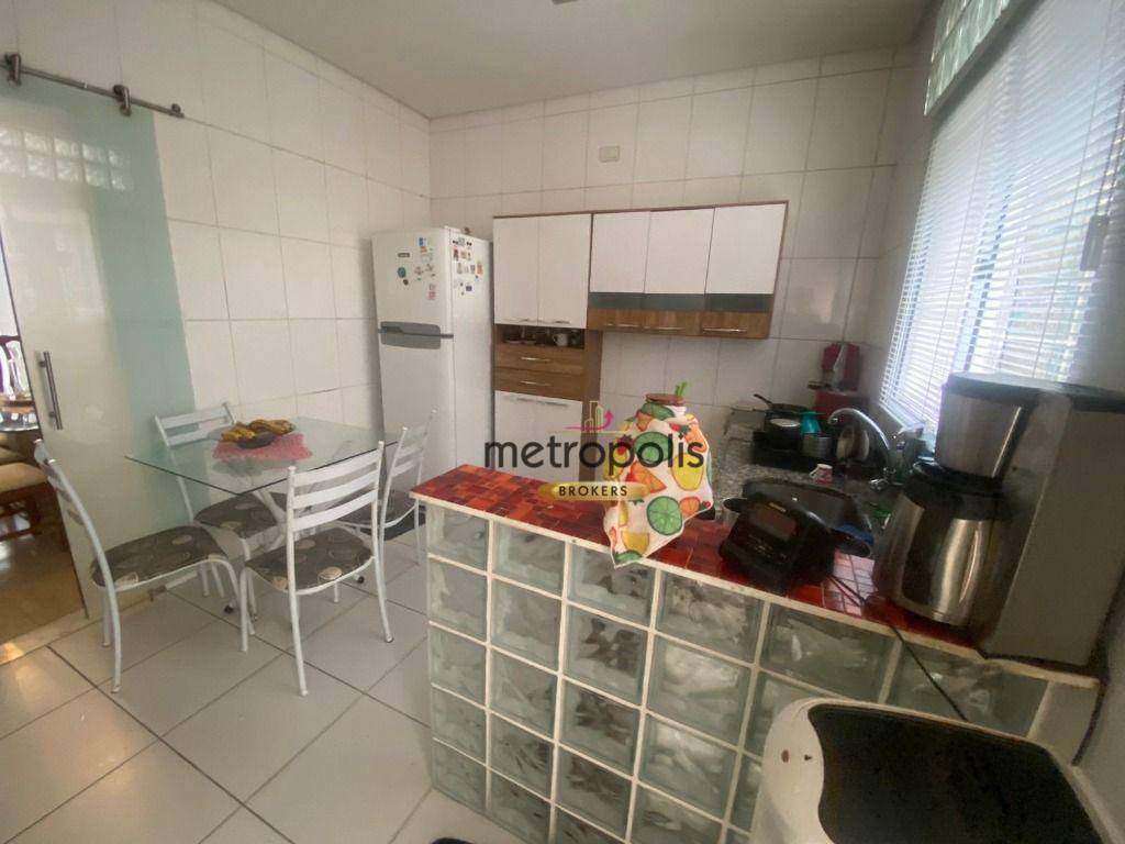 Sobrado para alugar com 2 quartos, 160m² - Foto 8