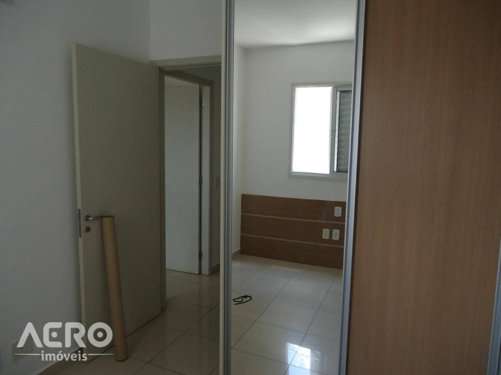 Apartamento à venda com 2 quartos, 65m² - Foto 9