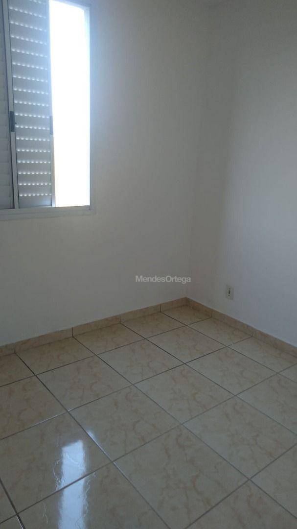 Apartamento para alugar com 2 quartos, 47m² - Foto 6