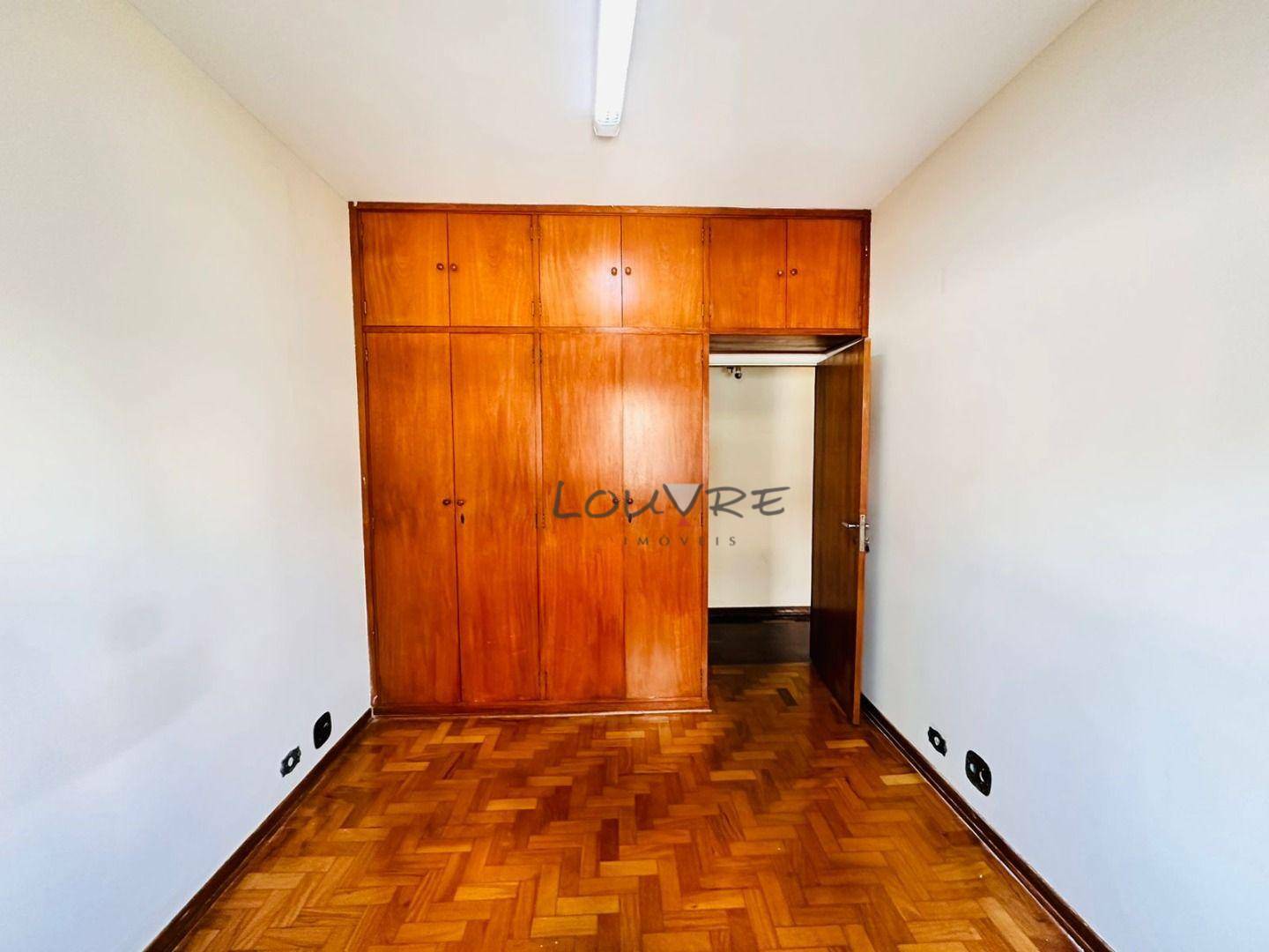 Apartamento para alugar com 3 quartos, 120m² - Foto 7