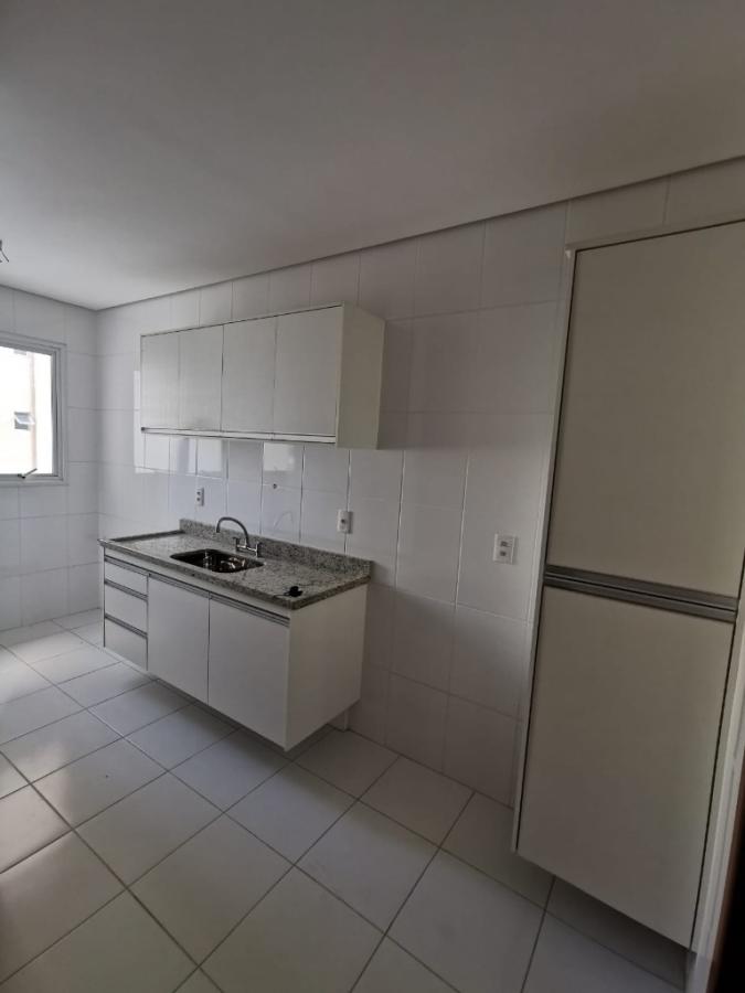 Apartamento à venda com 3 quartos, 120m² - Foto 7