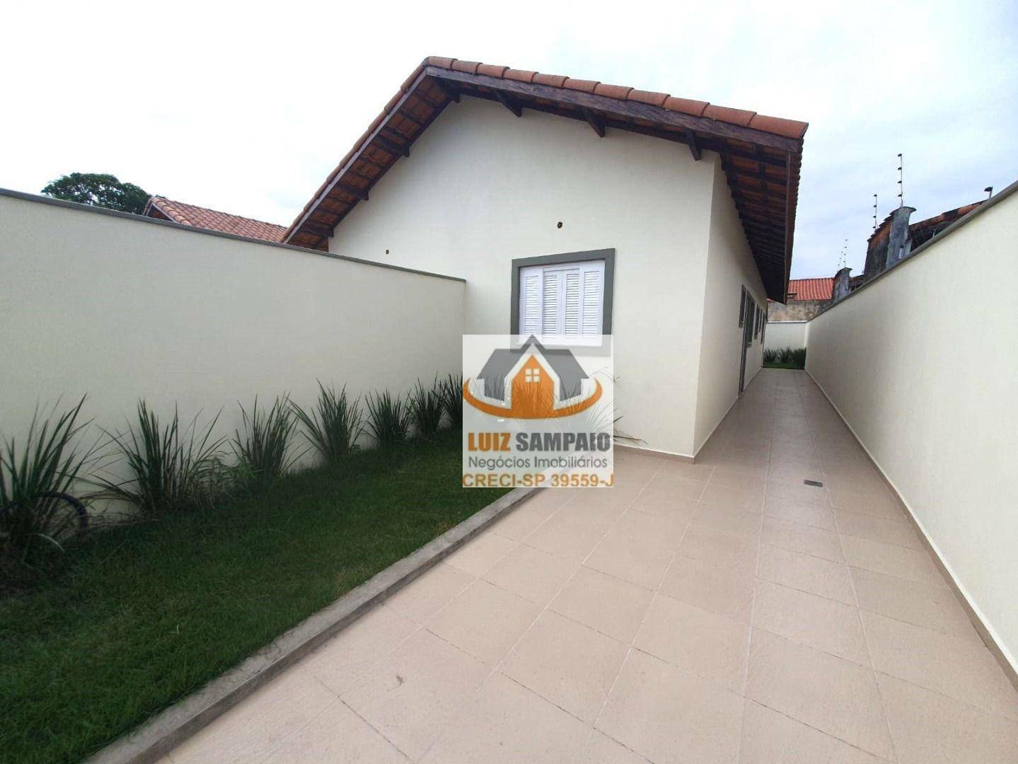 Casa à venda com 2 quartos, 54m² - Foto 1