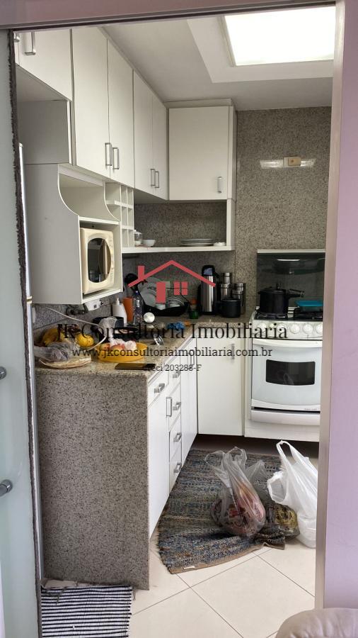 Apartamento à venda com 2 quartos, 69m² - Foto 4