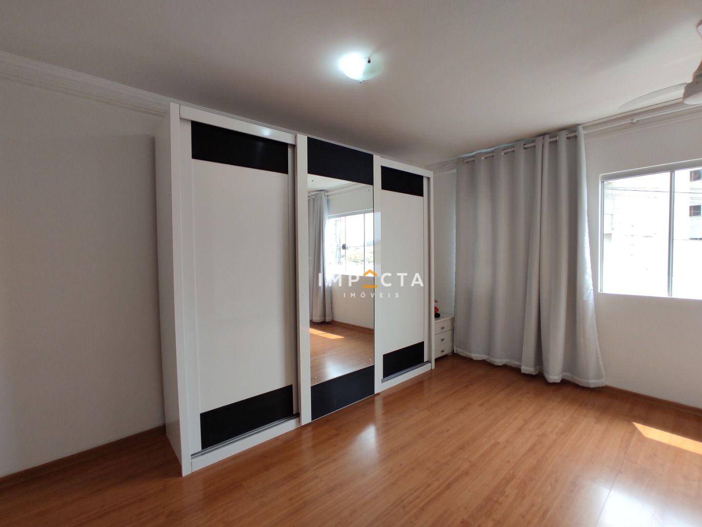 Casa à venda com 3 quartos, 262m² - Foto 21