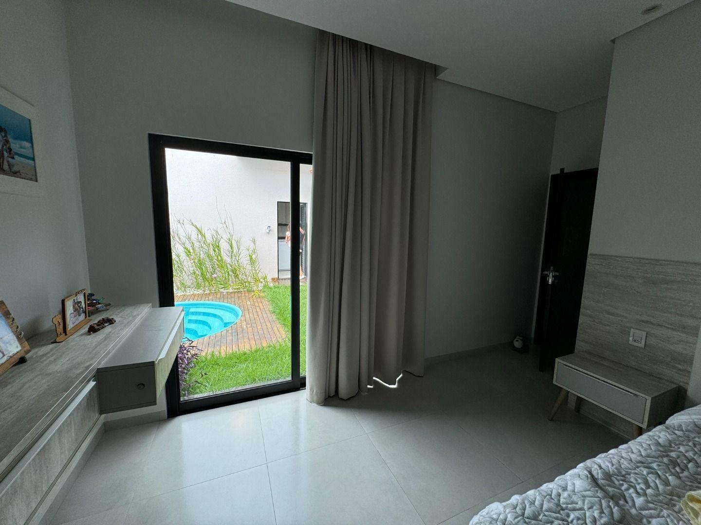 Casa à venda com 3 quartos, 206m² - Foto 22