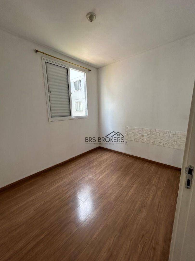 Apartamento à venda com 2 quartos, 44m² - Foto 14