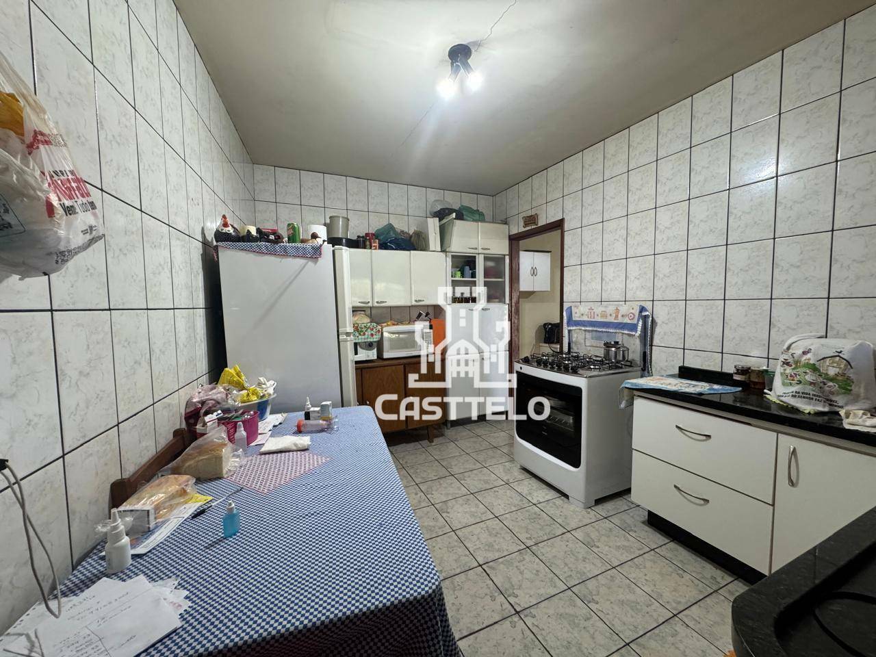 Casa à venda com 2 quartos, 111m² - Foto 4