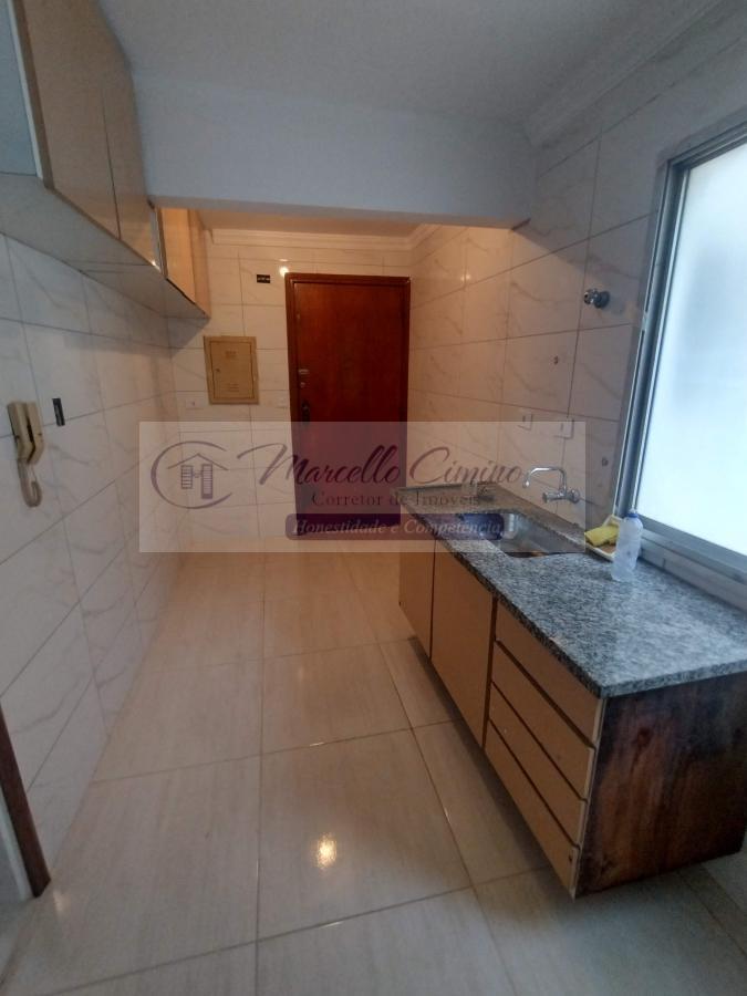 Apartamento à venda com 2 quartos, 69m² - Foto 9