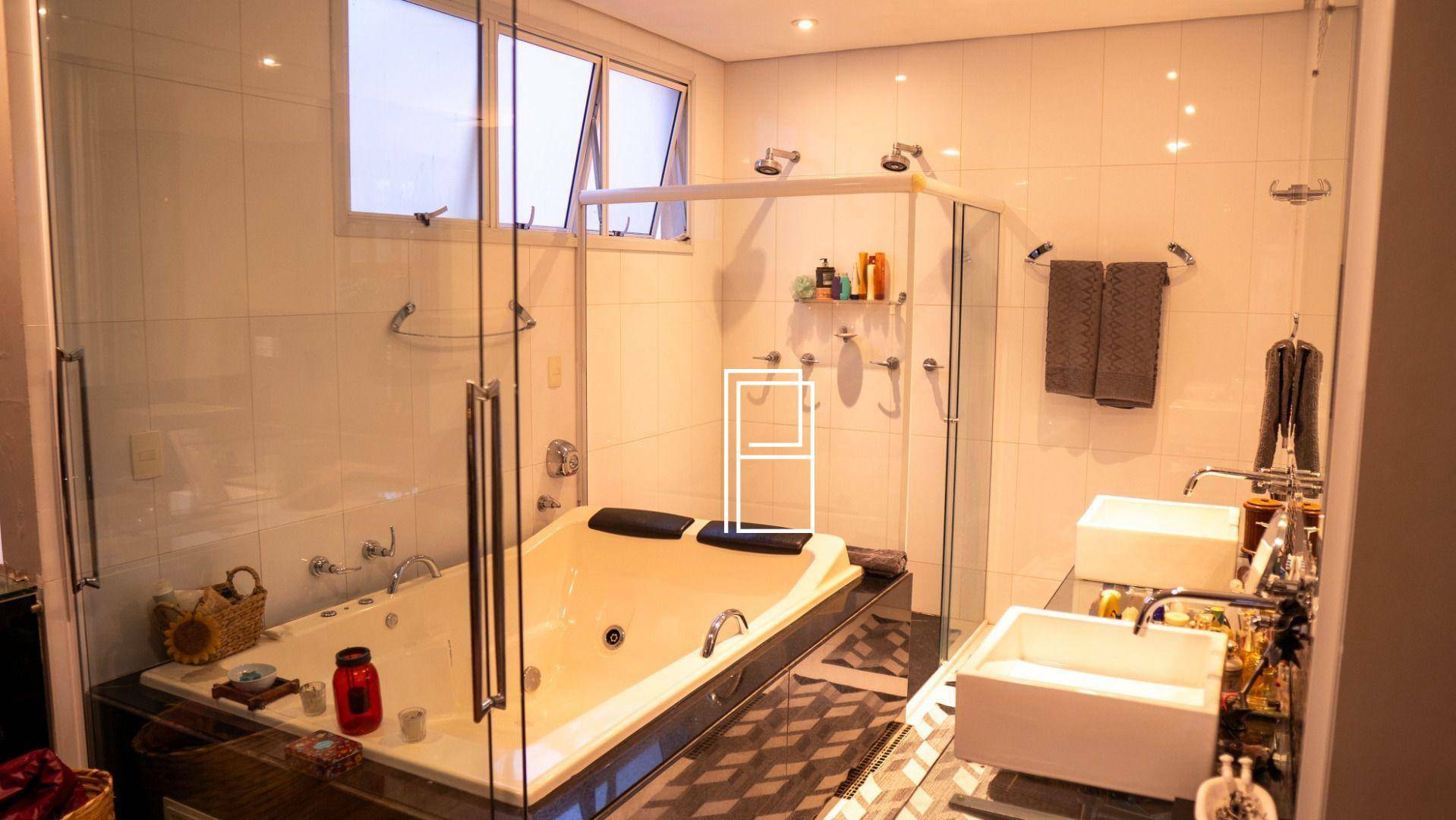 Casa à venda com 4 quartos, 300m² - Foto 48