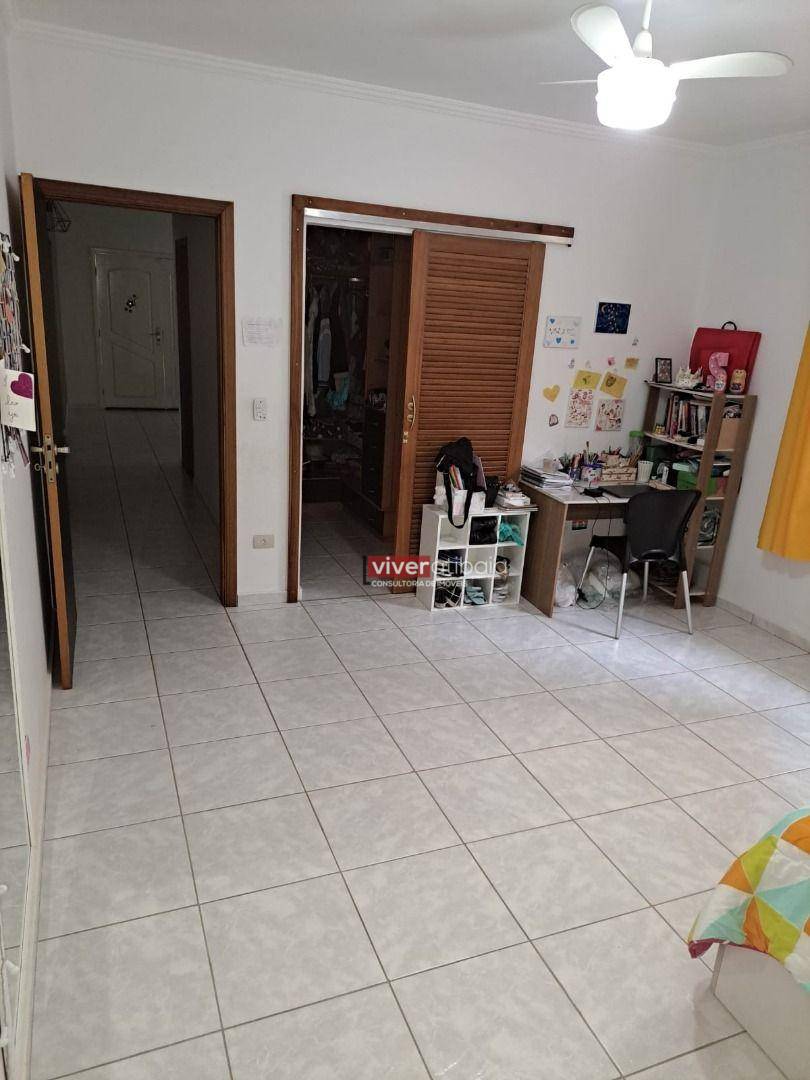 Casa à venda com 3 quartos, 199m² - Foto 15