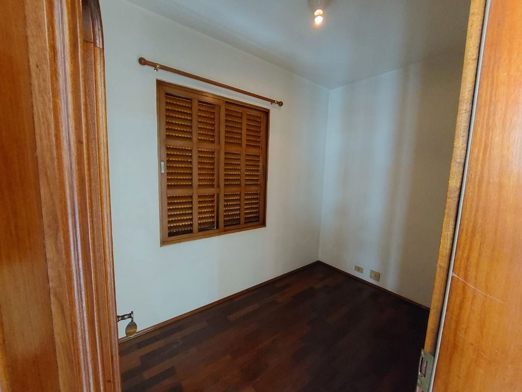 Apartamento para alugar com 4 quartos, 465m² - Foto 56