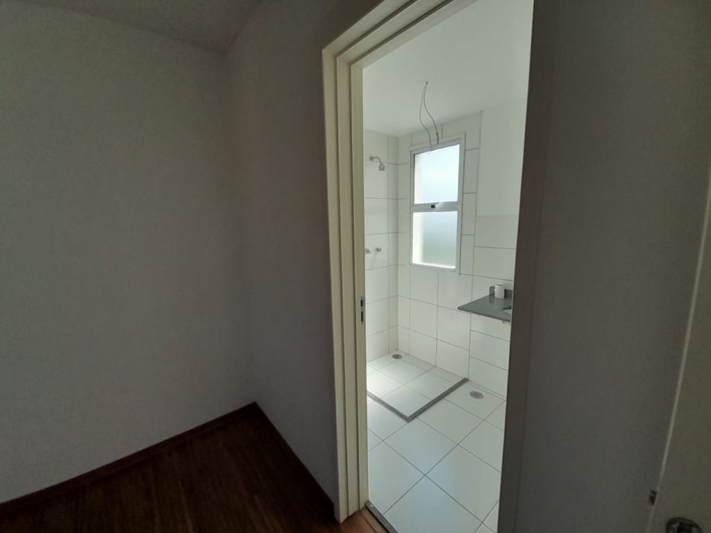 Apartamento à venda com 2 quartos, 55m² - Foto 14