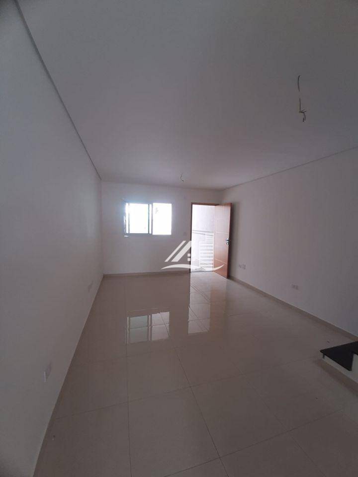 Sobrado à venda com 3 quartos, 100m² - Foto 2