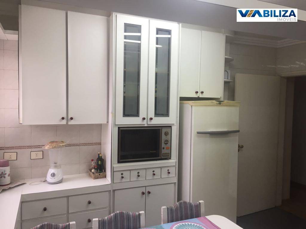 Apartamento à venda com 4 quartos, 198m² - Foto 23