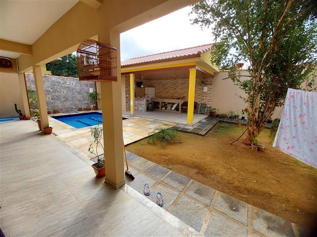 Casa à venda com 3 quartos, 342m² - Foto 9